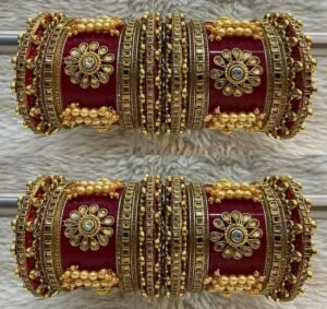 Small maroon chuda