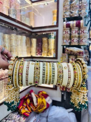 Rajwada Dhalu Chooda